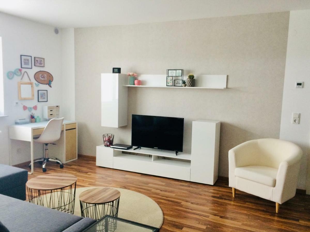 Neu! Top Apartment! 7Km Saarbruecken! Terrasse, Garten! Sulzbach  ภายนอก รูปภาพ